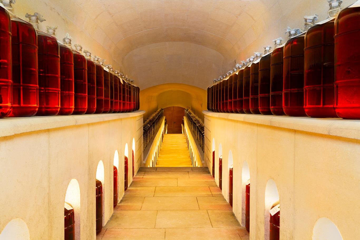 St-Aubin TUNNEL bouteille d’armagnac Armagnac dames-jeannes